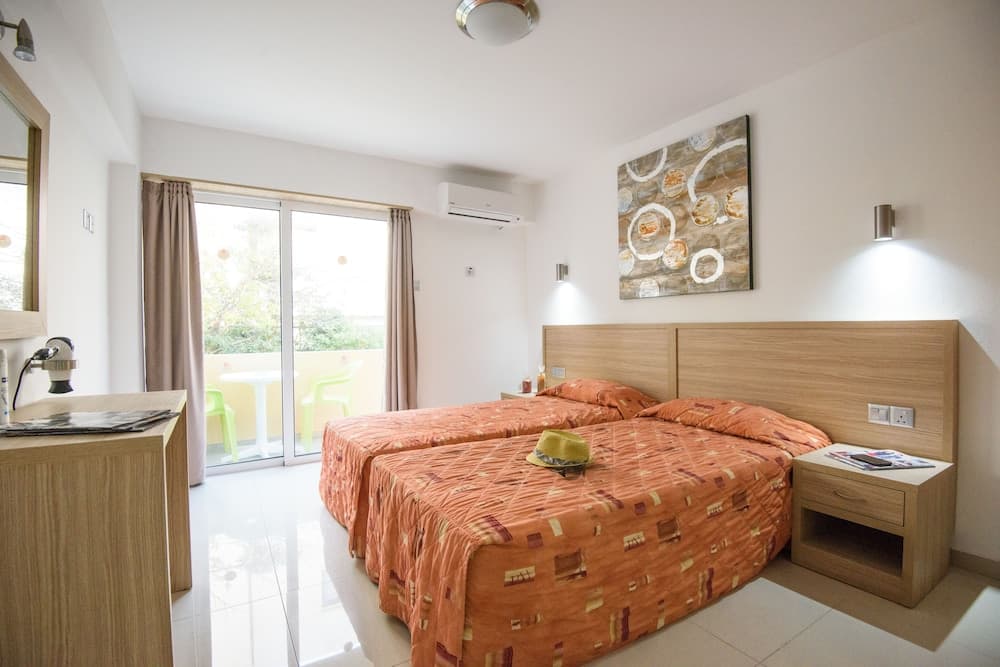 Paul Marie Hotel Apartments