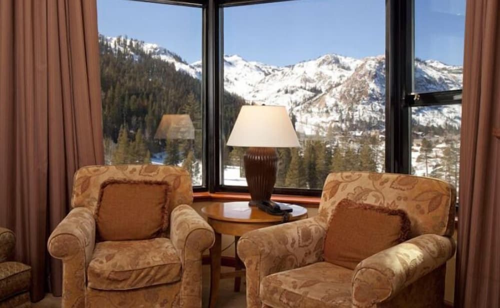 Resort at Squaw Creek Penthouse 808