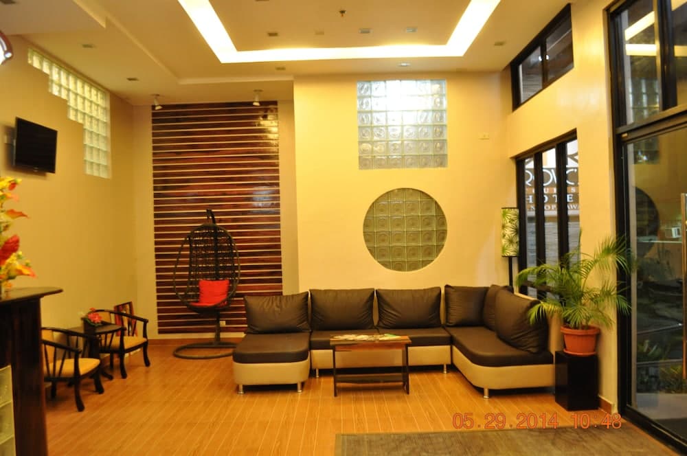 Rovic's Tourist Hotel