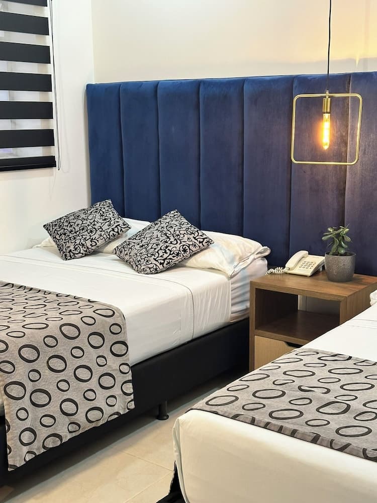 Hotel Merlott Lleras