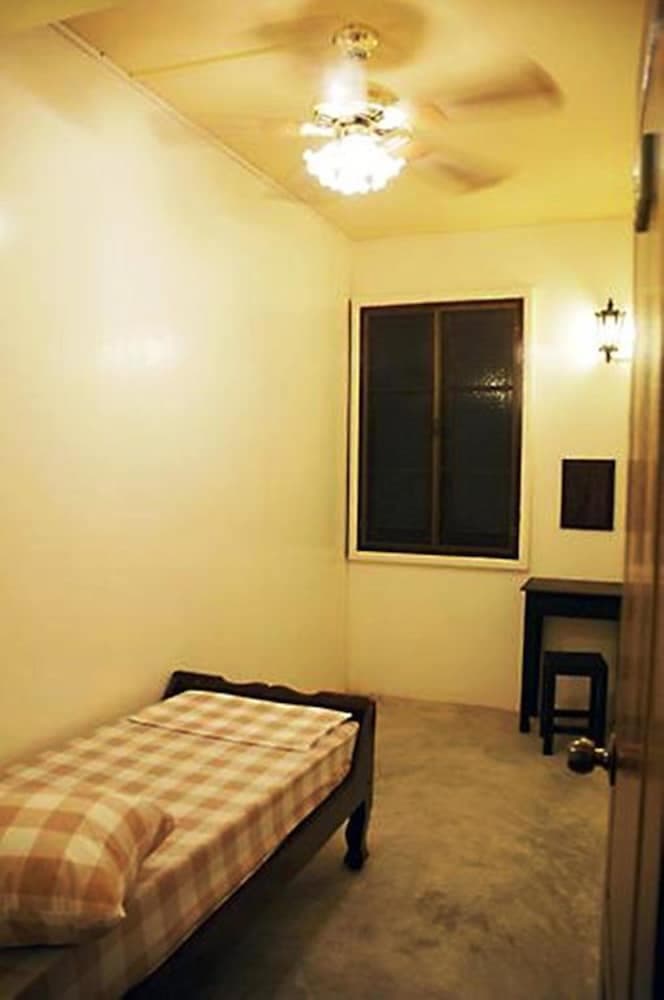 YHA Bangkok Airport - Hostel