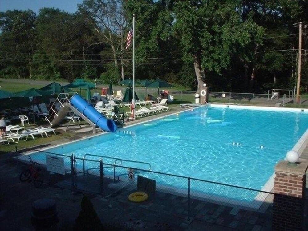 Baumann's Brookside Resort