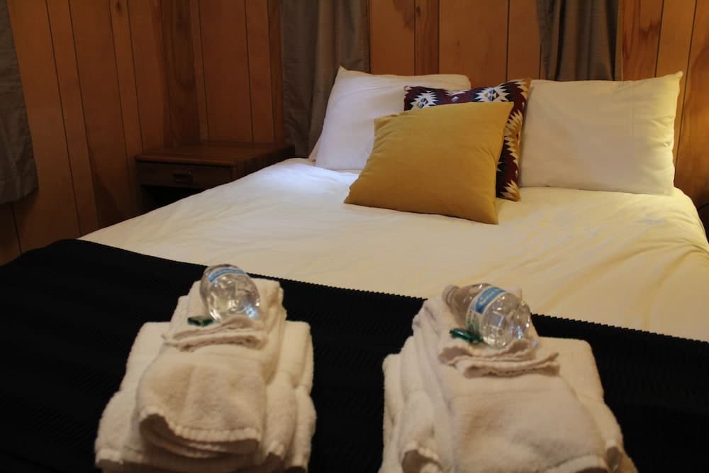 Forest Hill Lodge & Cabins