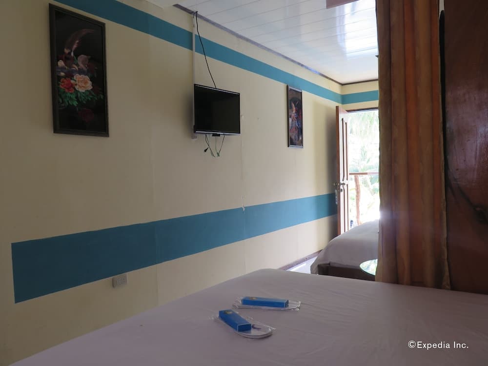 Four Seasons Seaview Hotel