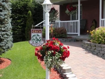 Cote's Bed & Breakfast Inn