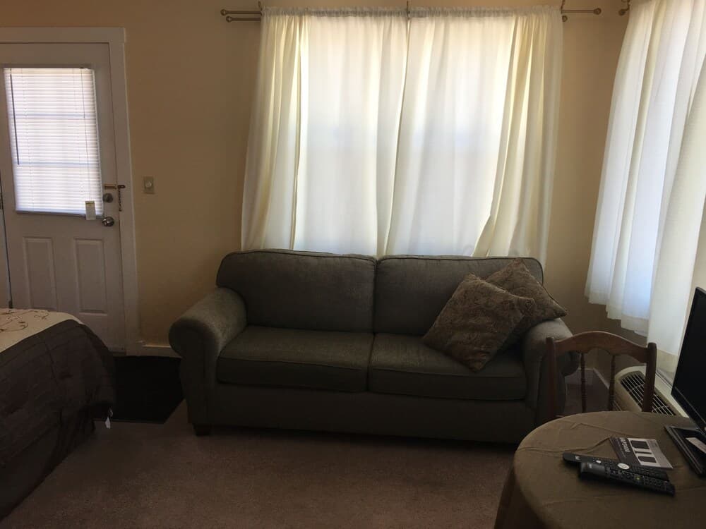 Come From Away B&B Inn