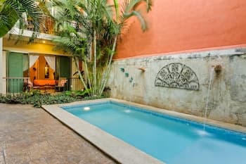 Casa Del Maya Bed & Breakfast