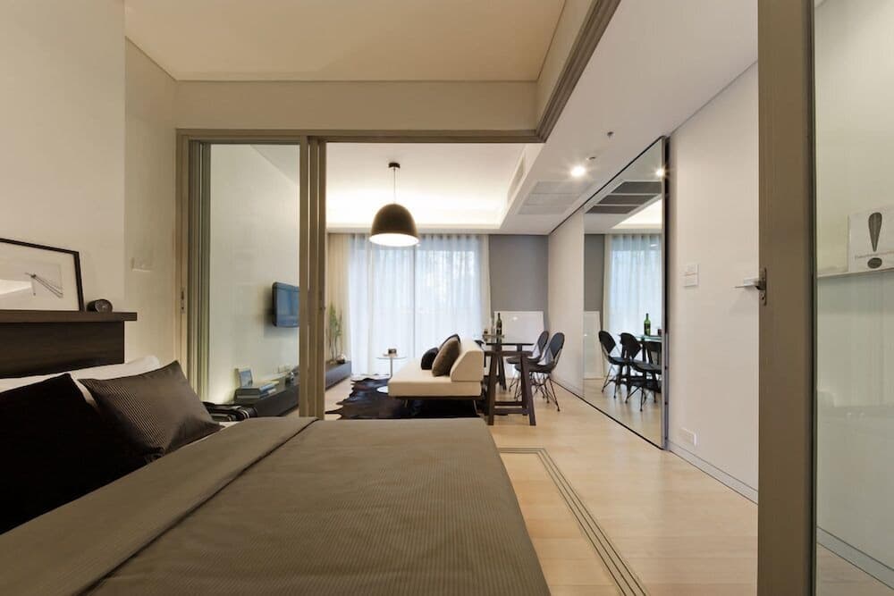 Siamese Ratchakru Residence