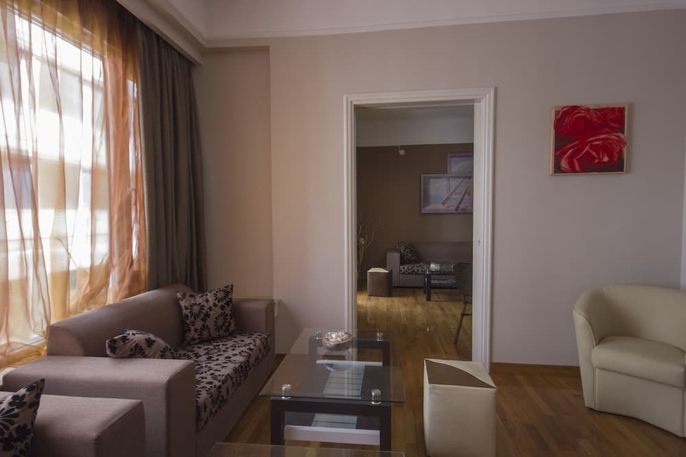 Ambrosia Suites & Aparts