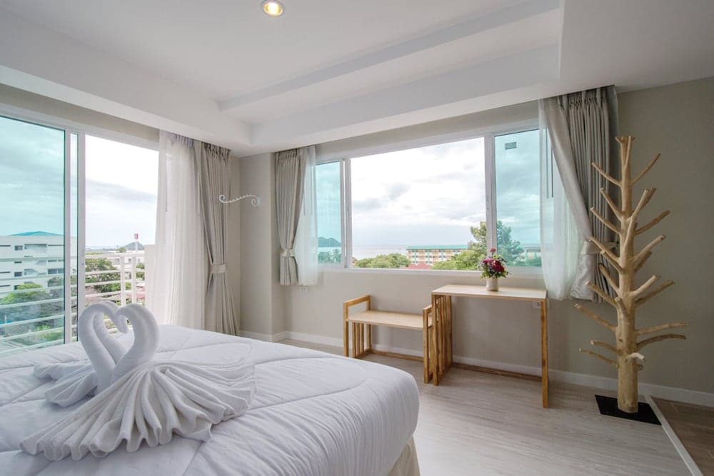 Prachuap Grand Hotel