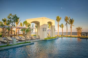 FLC Luxury Resort Samson