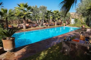 Le Clos des Oliviers by KMV