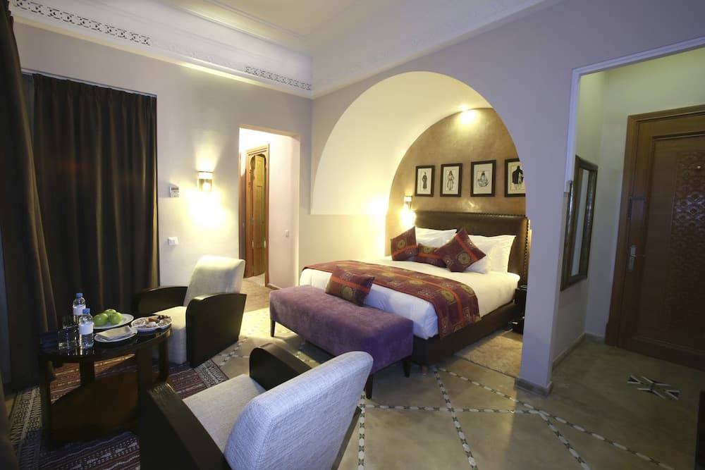 Le Clos des Oliviers by KMV