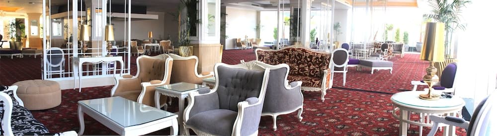 Golden Tulip Legacy Surabaya