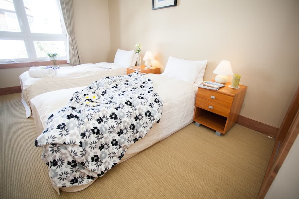 Niseko Alpine Apartments