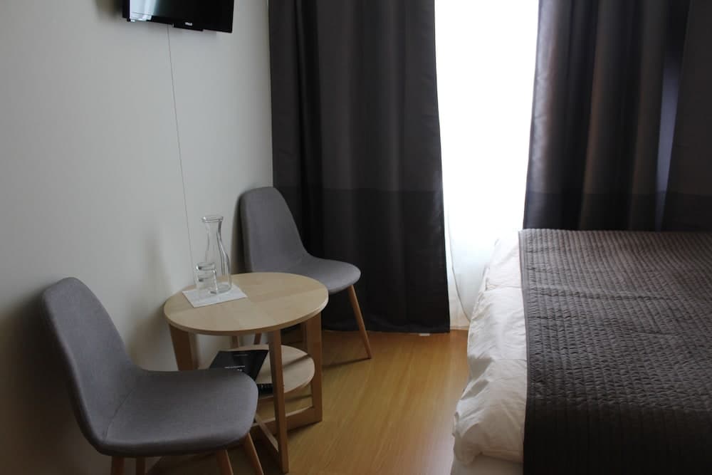 North West Restaurant & Guesthouse