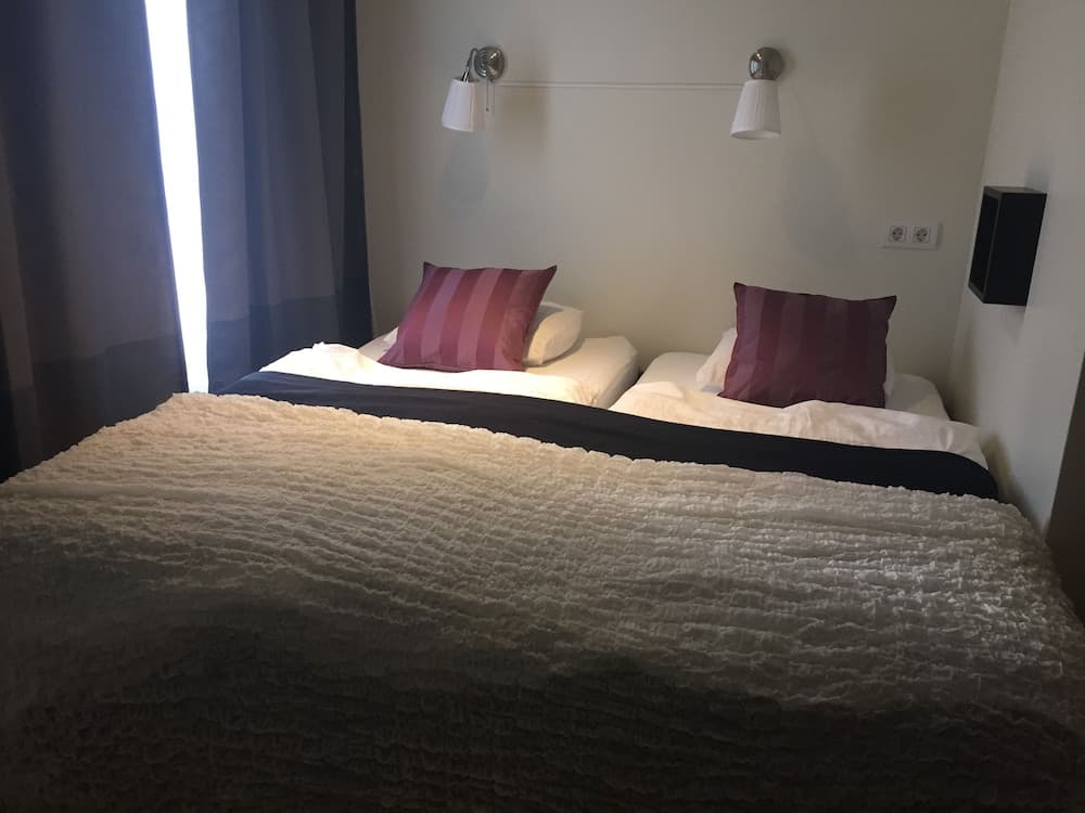 North West Restaurant & Guesthouse