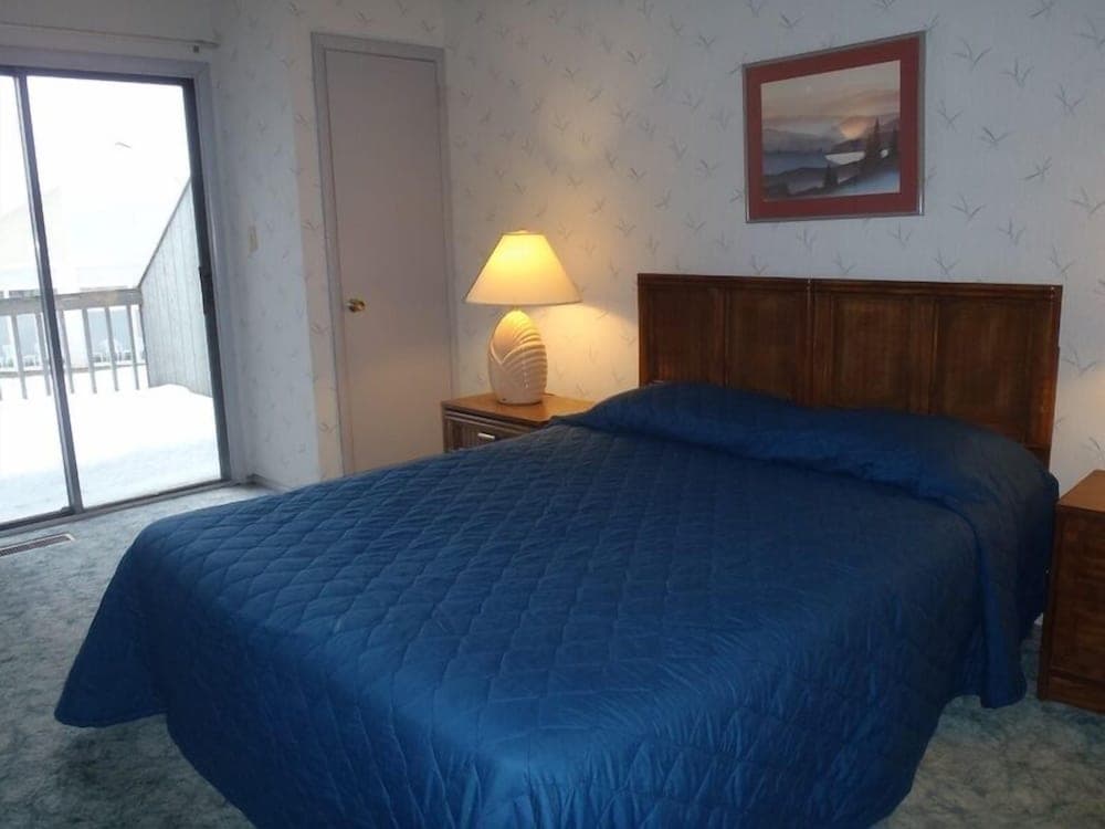 Eagle Village Resort