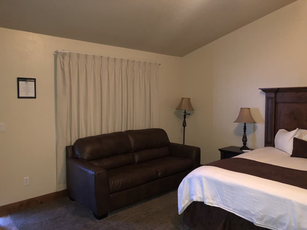 CB&M Executive Suites