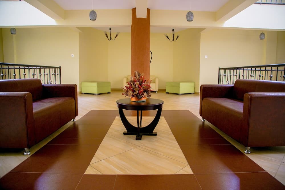 Batians Peak Serviced Apartments