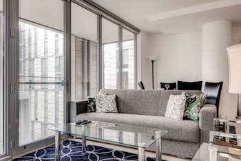 Global Luxury Suites at Chinatown