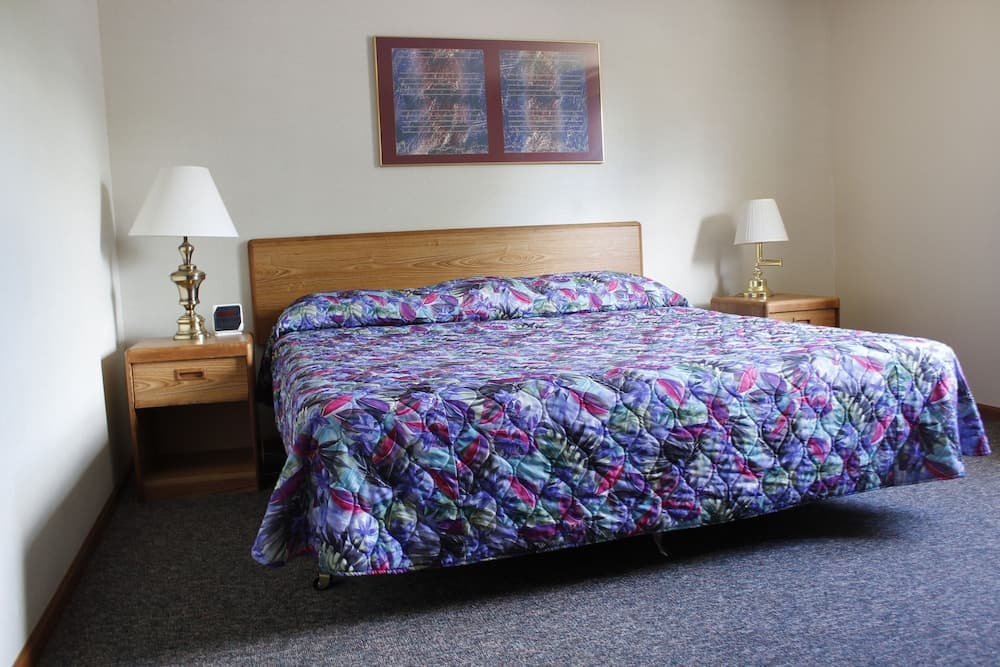 Flamingo Motel & Suites