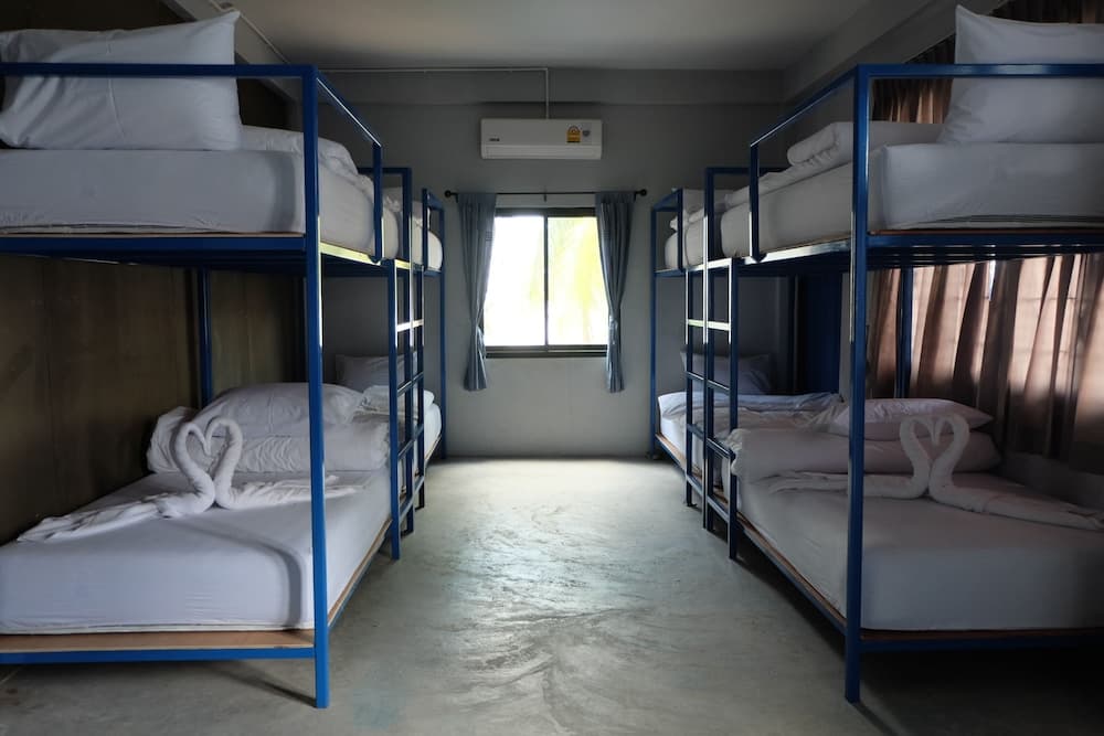 Nokhook House Trang - Hostel