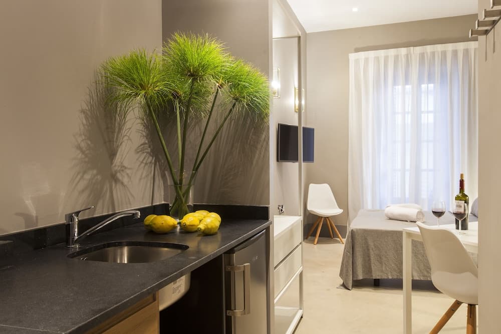 Kare No Apartments by Sitges Group