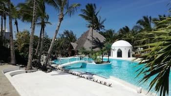 Sun Palm Beach Resort