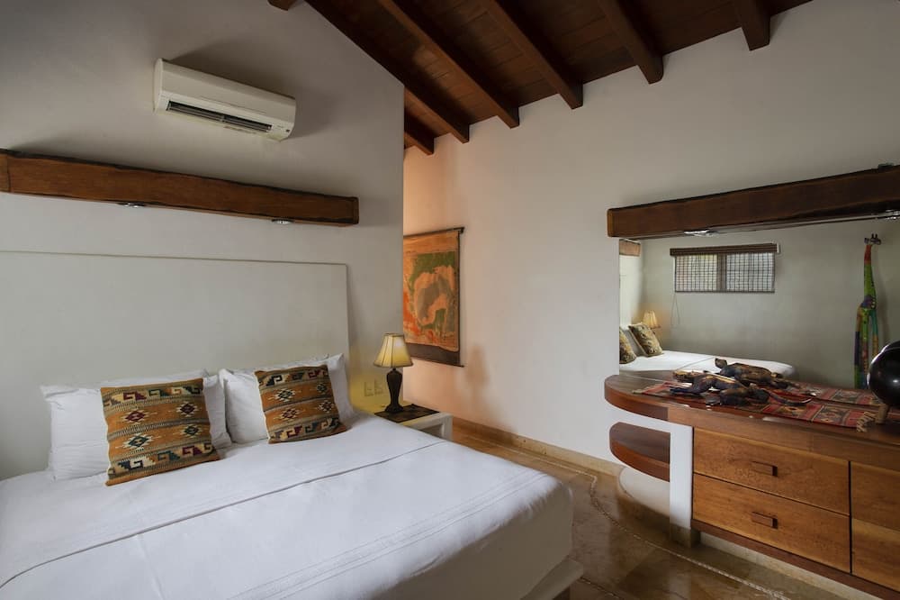 The Inn at Manzanillo Bay