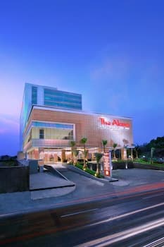 The Alana Hotel and Convention Center - Solo by Aston