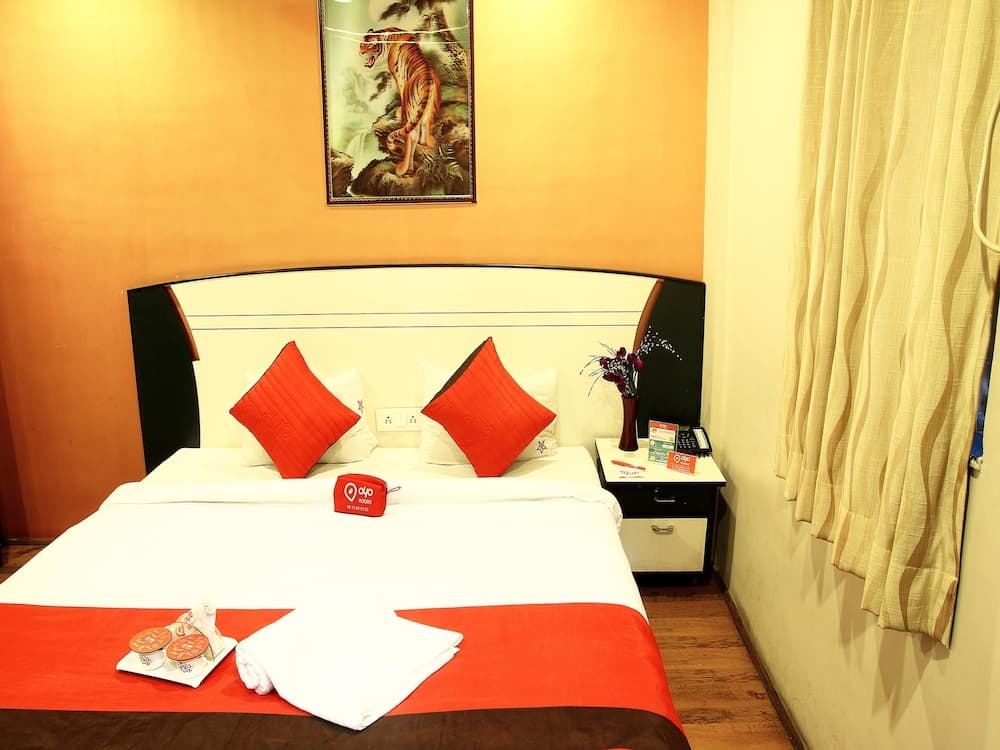 OYO 759 Hotel Rock Star