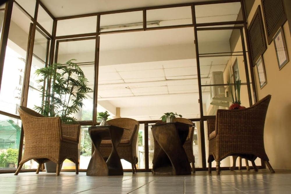 People Place Classic Hotel