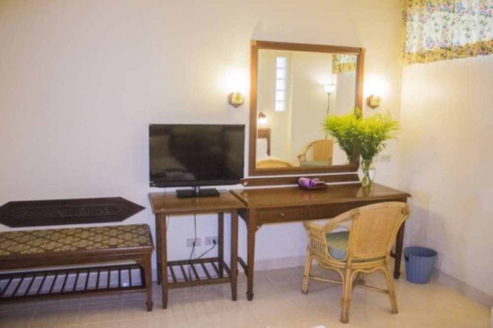 People Place Boutique In Town Hotel