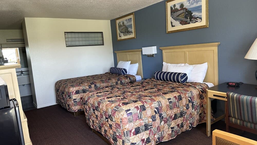Economy Inn