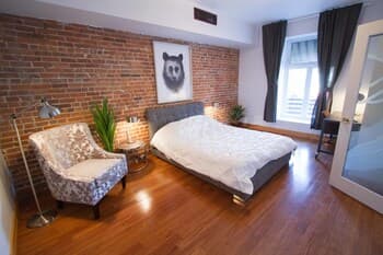 MTLVacationRentals - The City Chalet