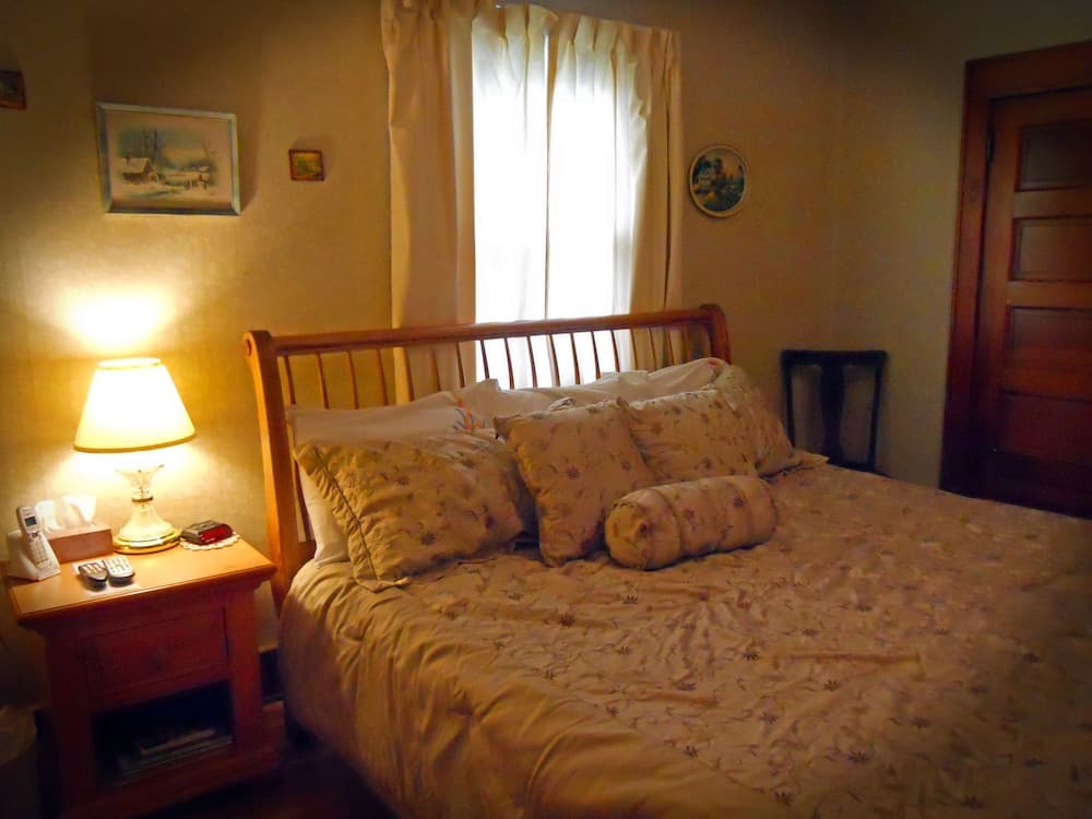 Little River Inn Motel & Guest House