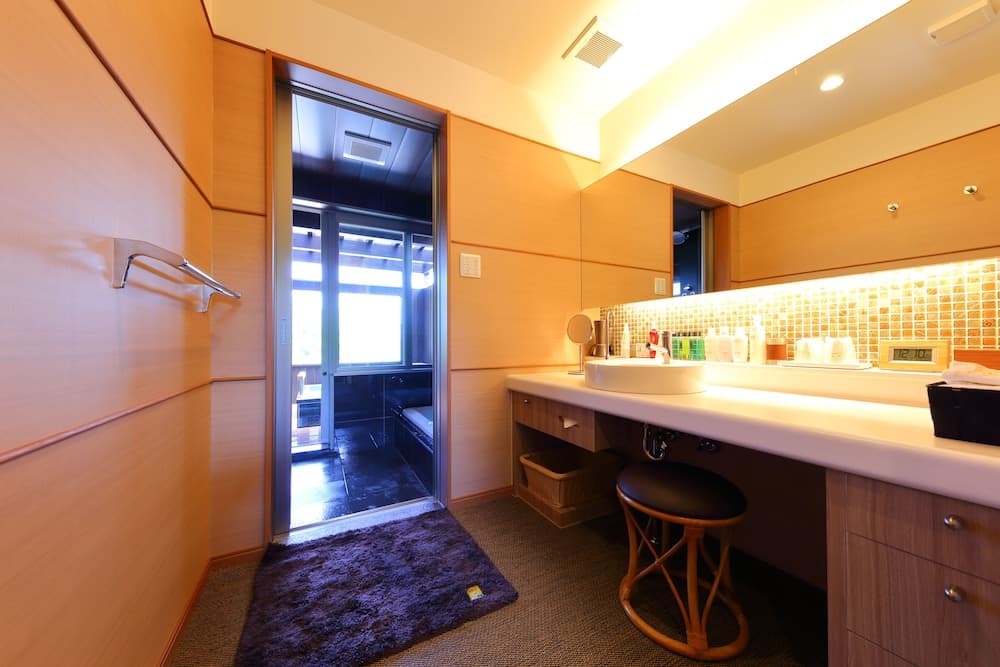 Asagirinomieru Yado Yufuin Hanayoshi