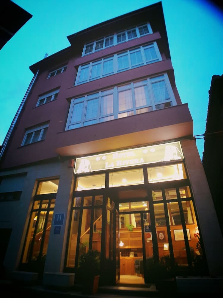 Hotel La Rivera