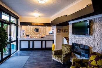 The Ivy Bush Royal Hotel By Compass Hospitality