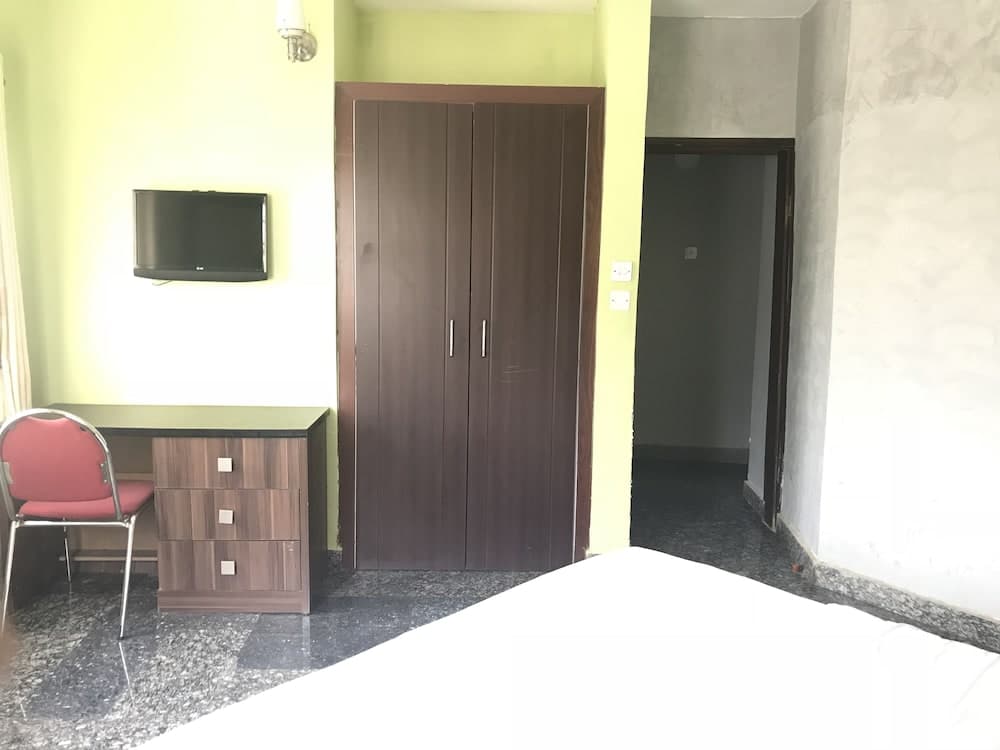 Pentagon Luxury Suites Enugu