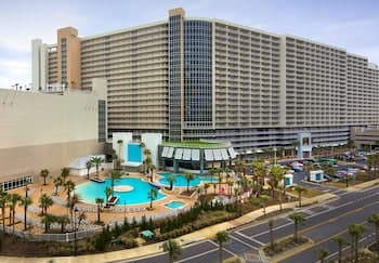 Laketown Wharf by Emerald View Resorts