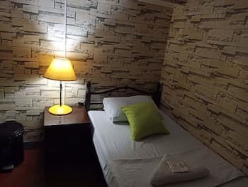 Airport Travelodge Manila - Hostel