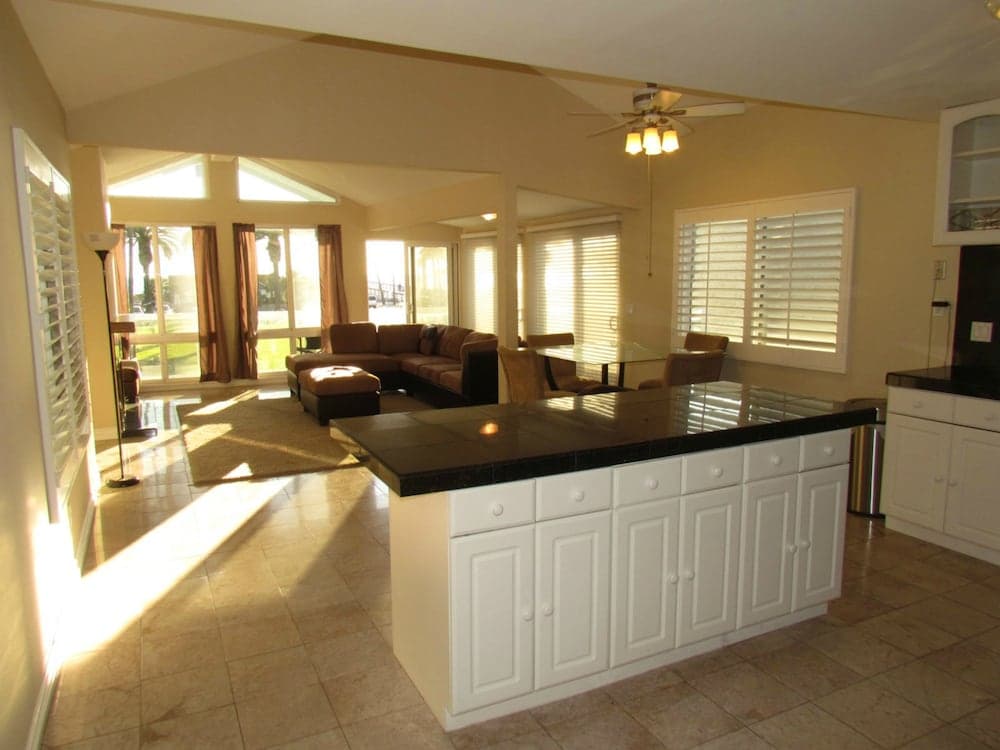 3 Bedroom Duplex with Ocean View