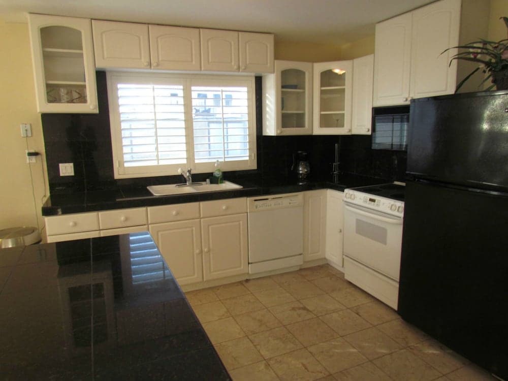 3 Bedroom Duplex with Ocean View