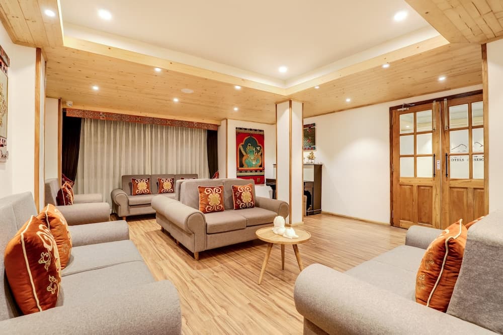 Summit Swiss Heritage Hotel & Spa