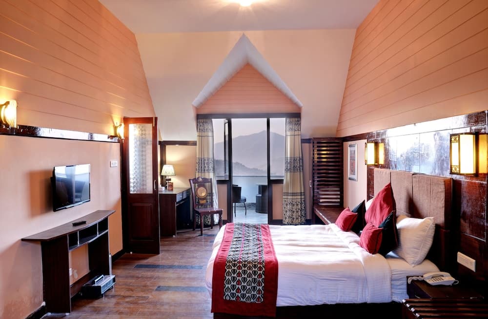 Summit Golden Crescent