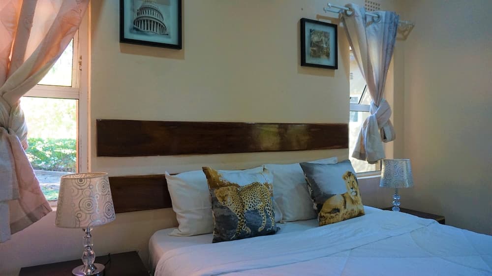 Tasha Lodge and Tours