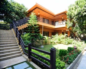 Tuskar's Riverside Resort