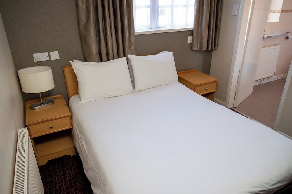 Old Grey Mare Hotel by Greene King Inns